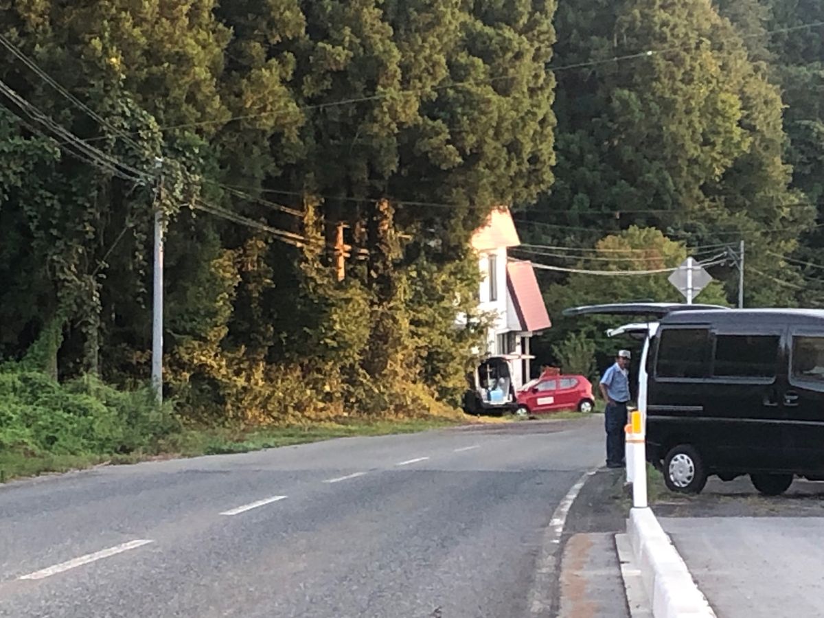 【速報】白鷹簡易郵便局に強盗　男が刃物を見せ現金奪い逃走　警察が緊急配備・山形