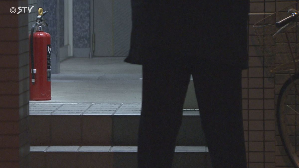 自宅で母親の首を圧迫して殺した疑い　１５歳の中学生の少年を逮捕　札幌市白石区