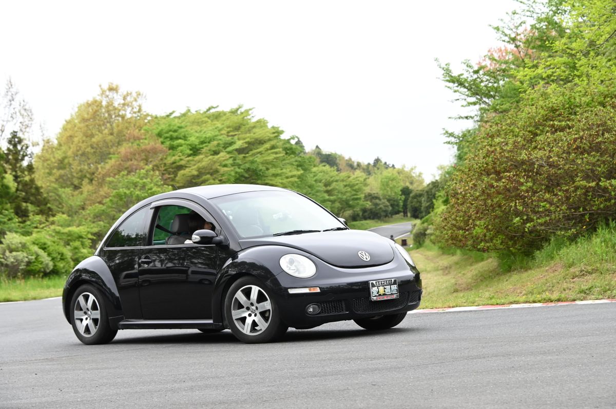 奥菜さんの1台目の愛車『フォルクスワーゲン ニュービートル』