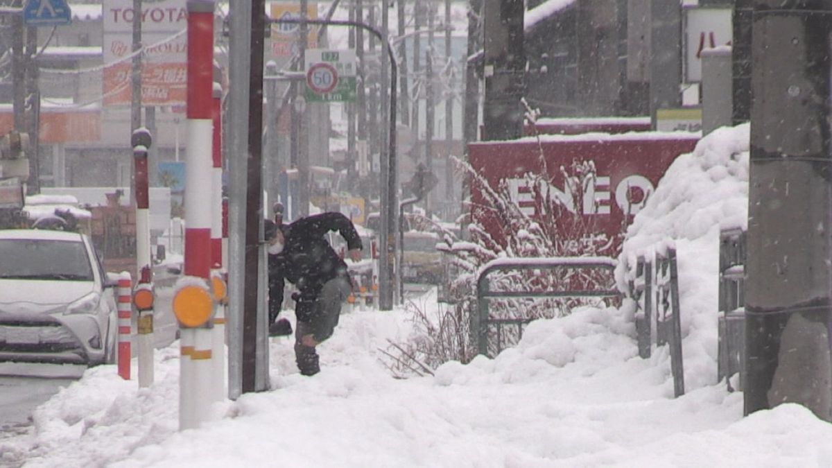 県内　冬型の気圧配置　24日にかけて交通障害に注意・警戒