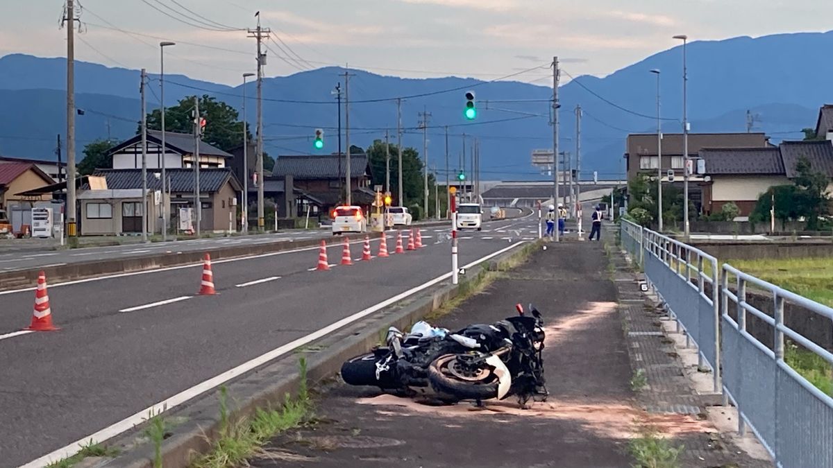 大型バイクの男性が大ケガ　交差点で軽貨物自動車と衝突　大野市･国道157号