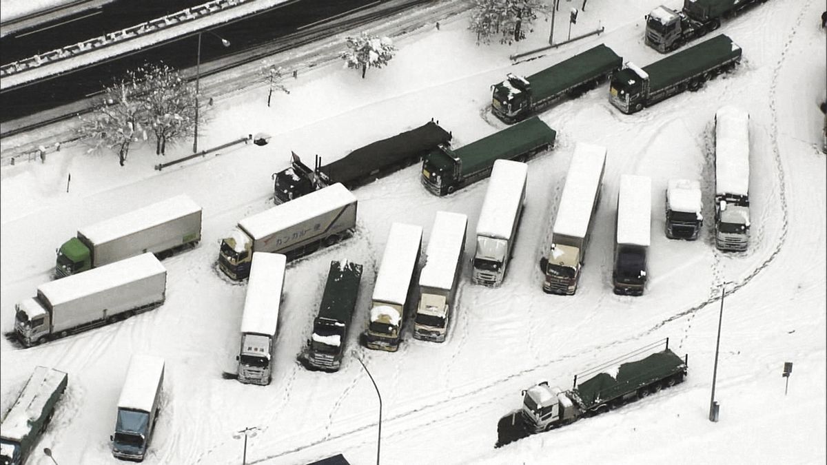 年末年始「数年に一度レベル」寒気で大雪に