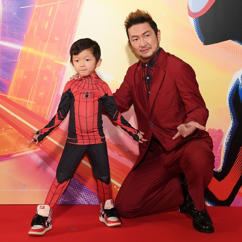 中村獅童の息子・陽喜くん5歳が『二代目スパイダーマン』を襲名　「パパからもらいました！」