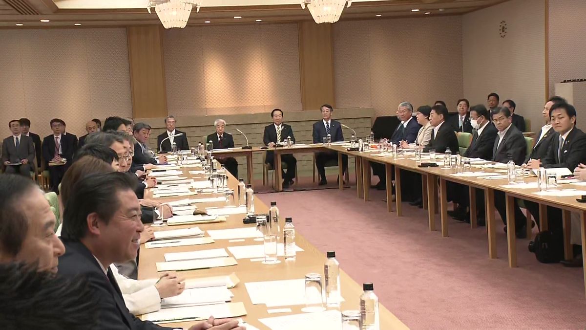 皇族数確保めぐる与野党会議　各党派の意見