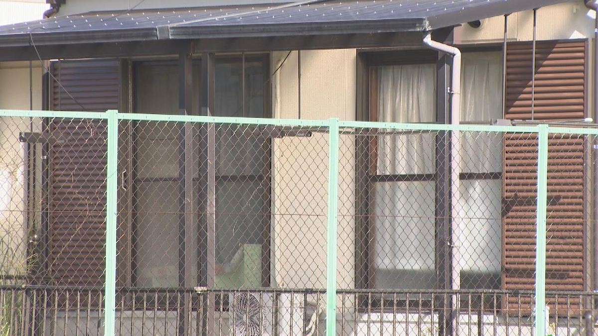 三重・四日市市　市営住宅で男性(71)死亡　傷害の疑いで弟を逮捕