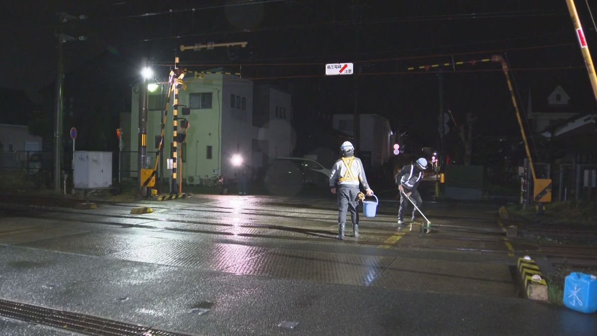 福岡・古賀市　JR鹿児島線で踏切事故　性別不明1人死亡