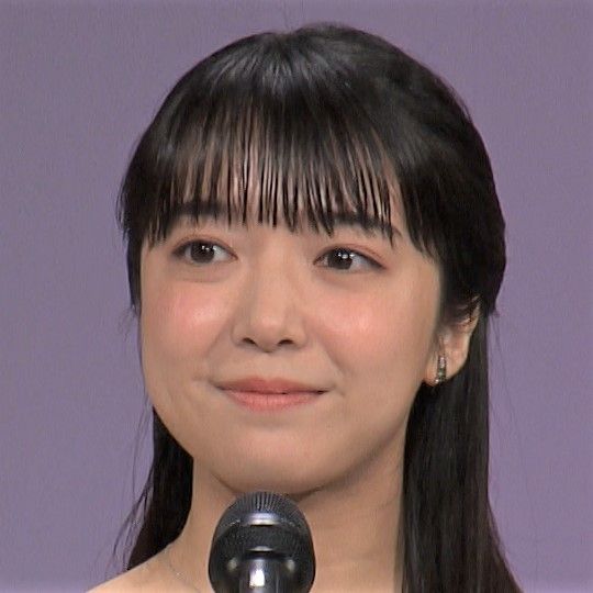 上白石萌音、『第31回読売演劇大賞』にプレゼンターで登場