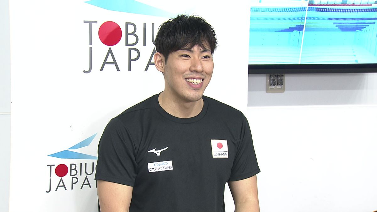 レース前の“笑顔”について“笑顔”で話すパリ五輪競泳日本代表の本多灯選手
