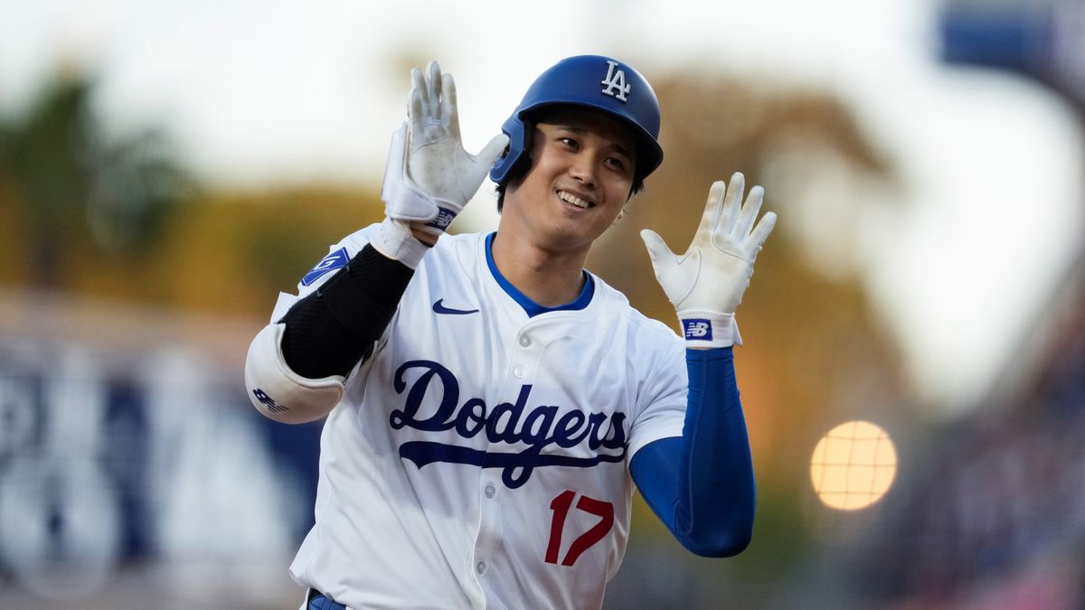 第11号ホームランを放った大谷翔平選手（写真：AP/アフロ）