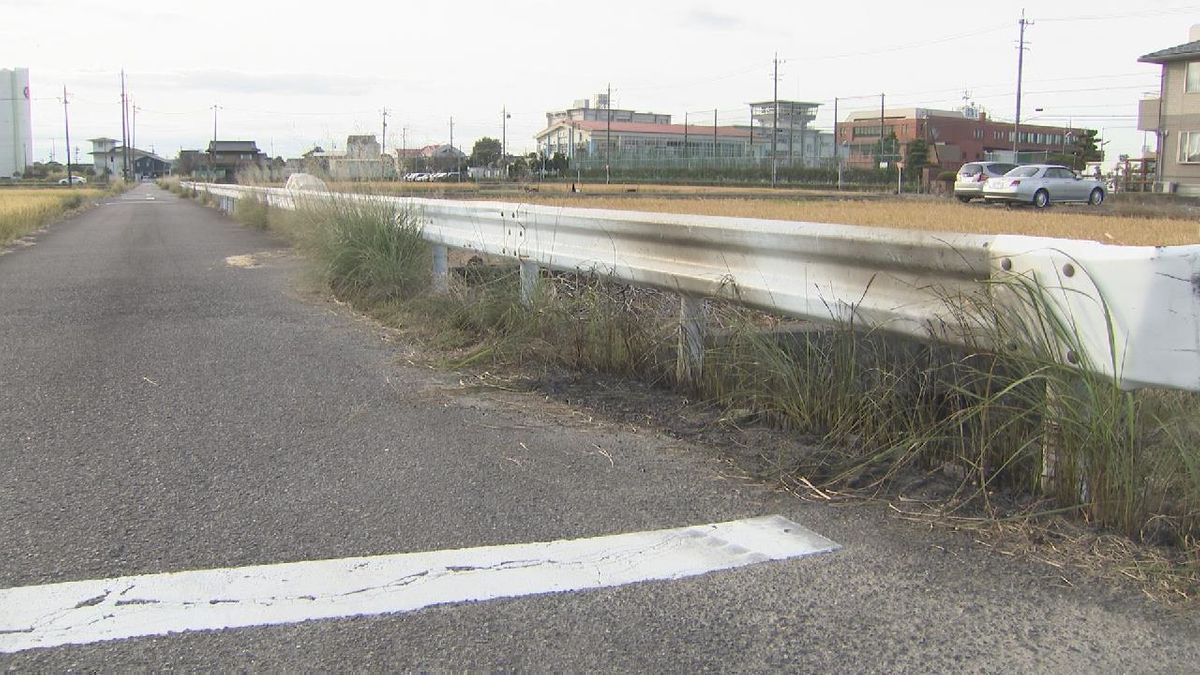 放火の疑いか　道路脇の草が焼ける不審火相次ぐ 　現場に火の気なし　愛知・清須市