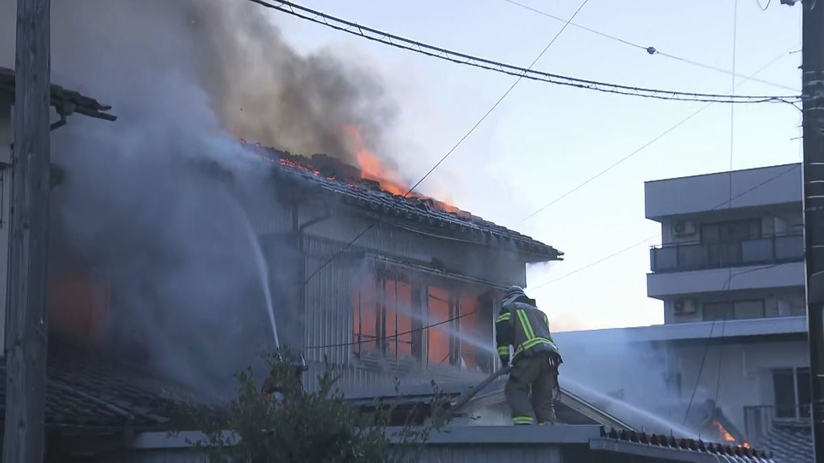 【速報】福井市二の宮5丁目の住宅街で火事