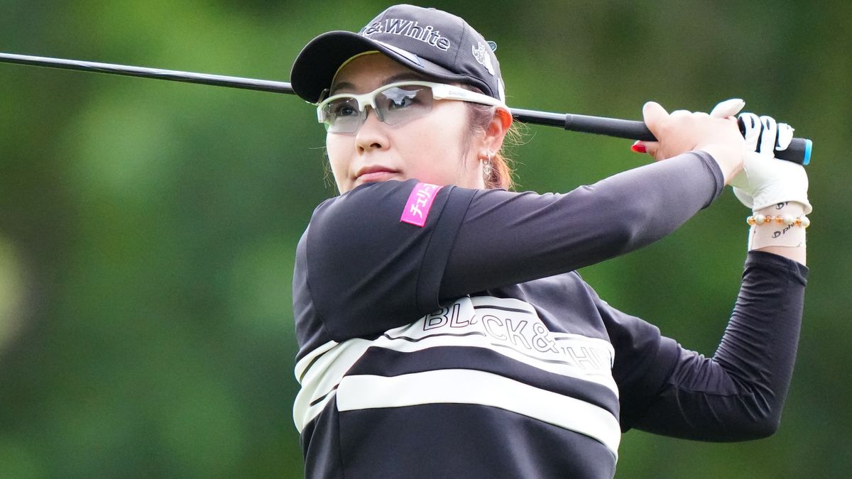 「ほんとに皆さんに感謝したい」国内女子ゴルフ・藤田さいきが11年ぶり6度目の優勝