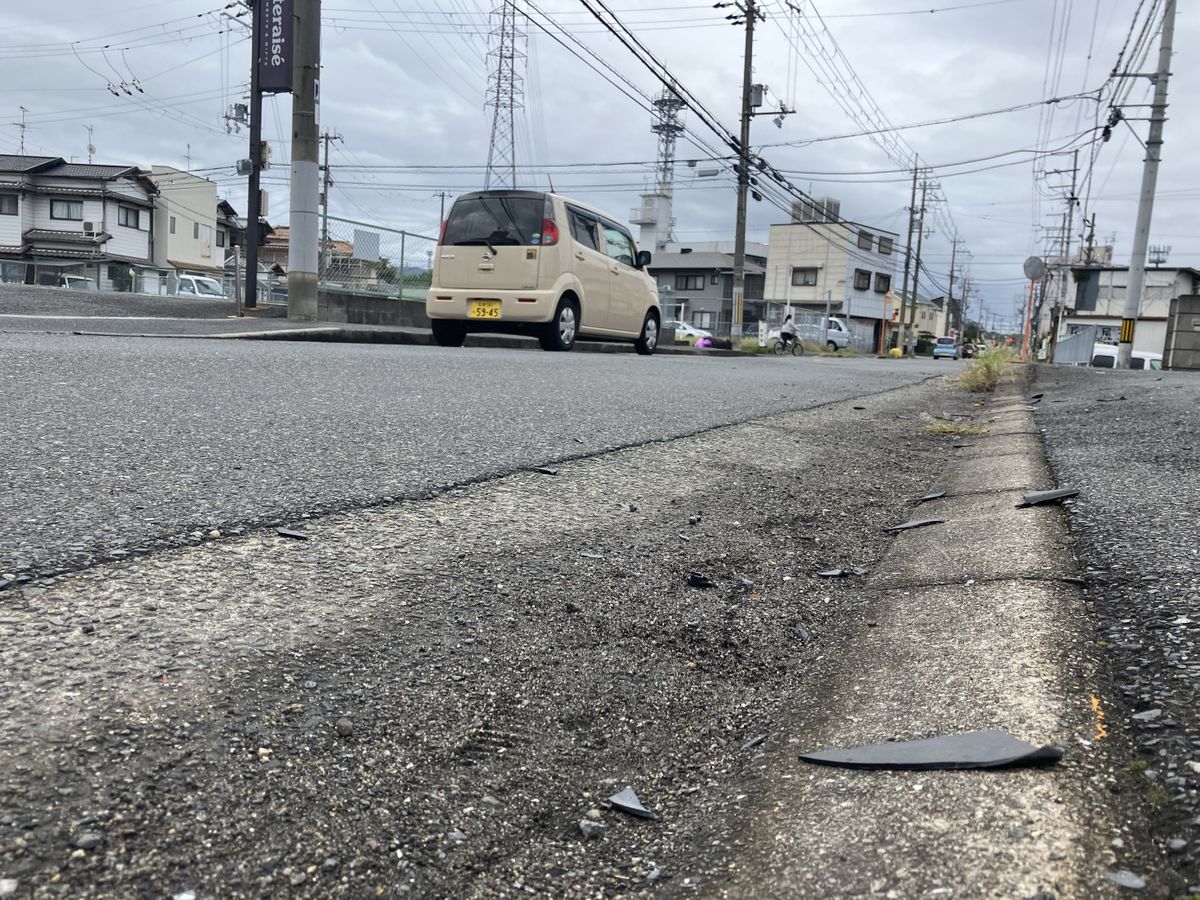 【速報】路上に倒れている男性発見、死亡「何かに当たった」前が大破した車を運転していた40代男聴取　容疑が固まり次第、逮捕へ