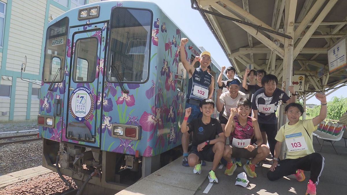 地元の中学生も勝利　フラワー長井線の列車と2キロ区間で速さを競うイベント