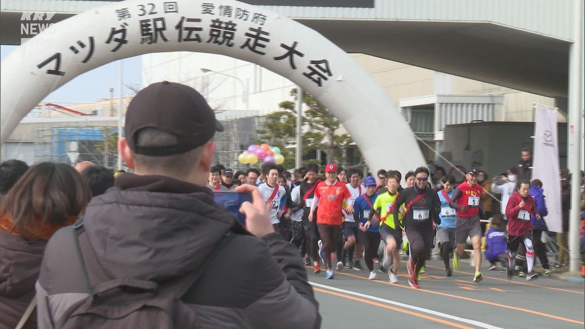 普段は立ち入れないクルマ工場内で開催される駅伝大会・98チームが参加（山口・防府市）