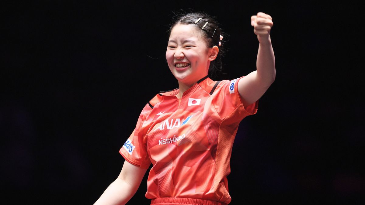 WTTチャンピオンズ・マカオでは世界6位の中国選手を倒した16歳の張本美和選手(写真：アフロ)