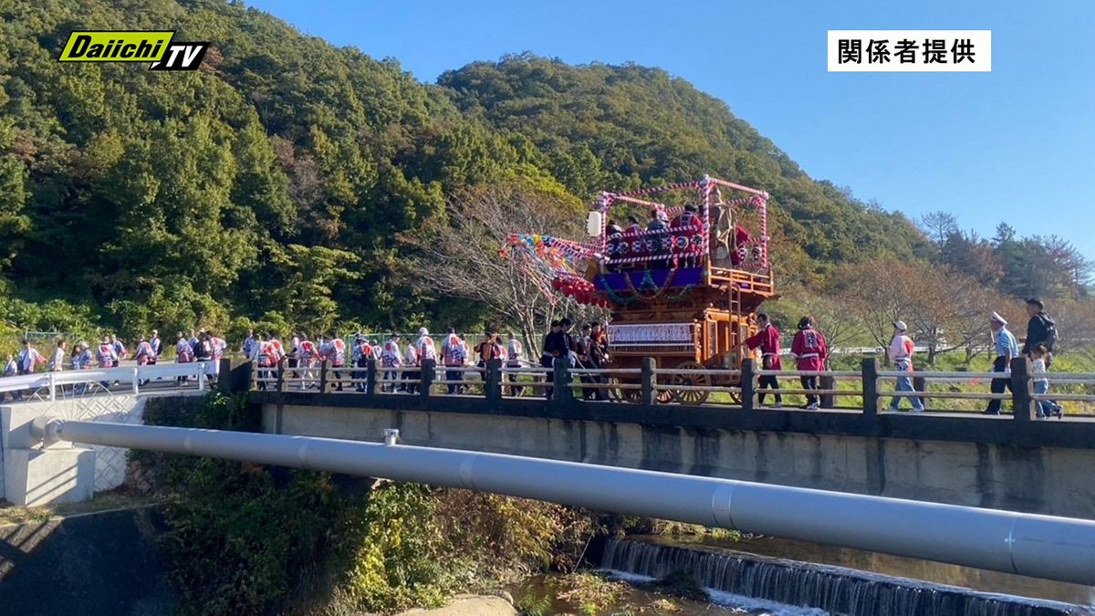 【速報】神社の祭りで山車が横転　乗っていた人など１０人以上けがか…うち１人は重体（静岡・伊豆の国市）