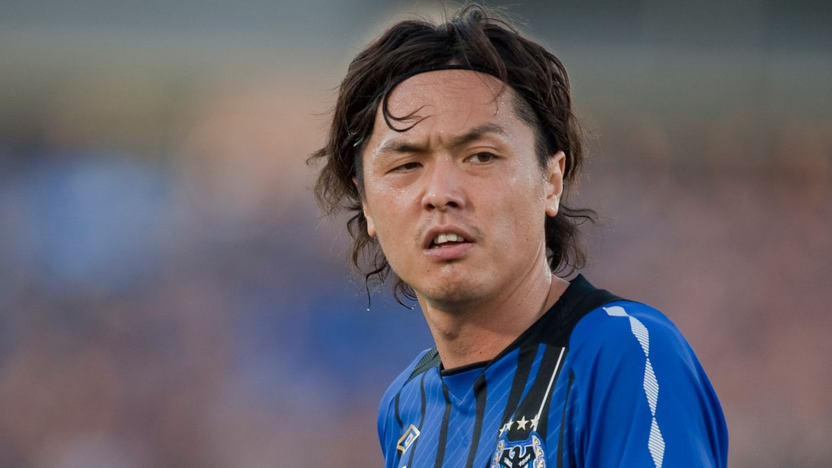 「プレーを見られないのは残念」も「第二のサッカー人生頑張って」遠藤保仁引退にSNSでは大きな反響