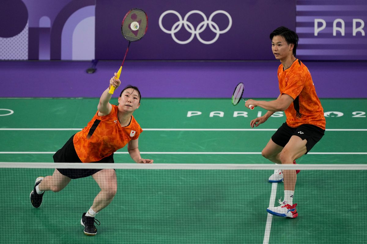 東野有紗選手（左）、渡辺勇大選手（右）【写真:AP/アフロ】