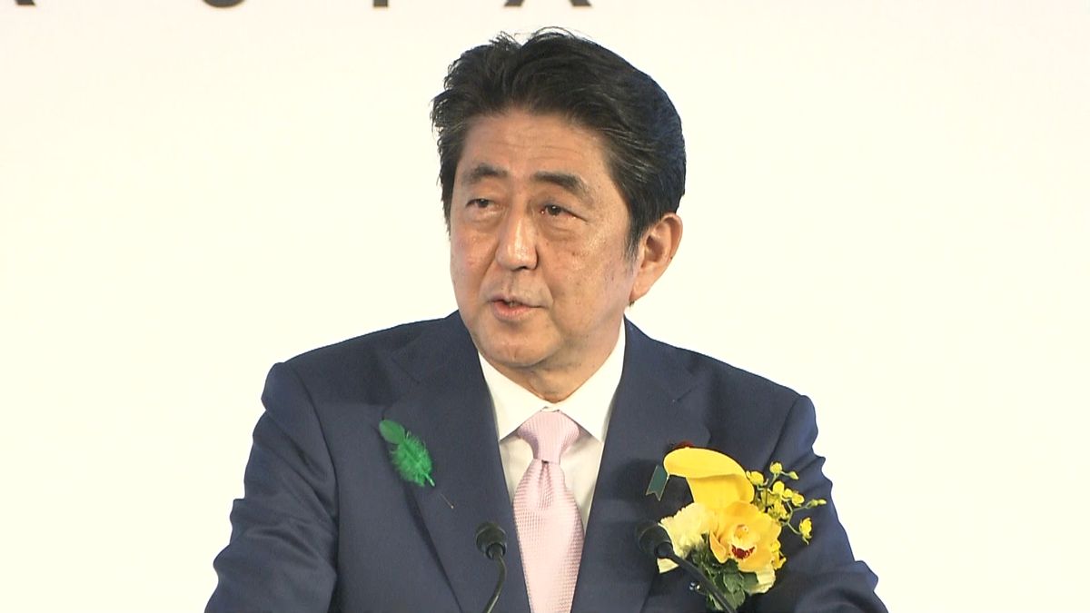 安倍首相「忖度していただきたい」笑い誘う