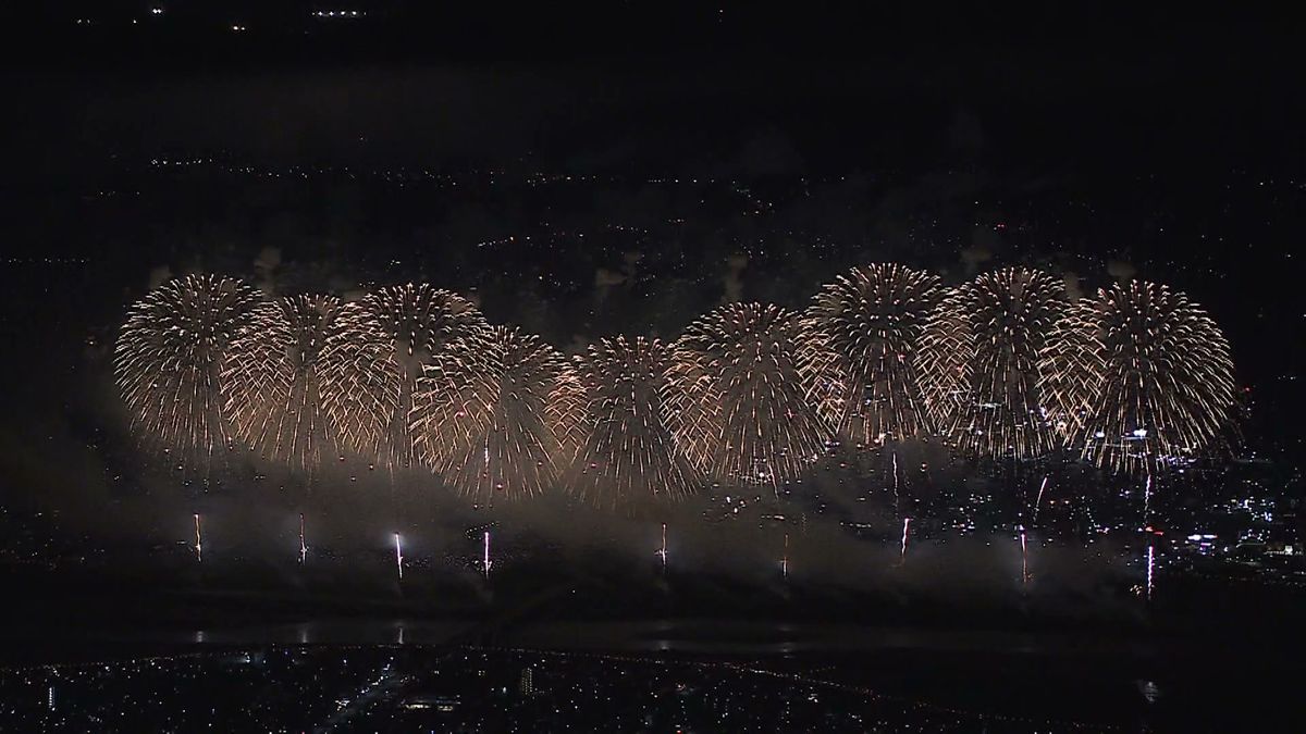 【ノーカット】長岡花火　復興祈願花火フェニックス　上空映像《新潟》