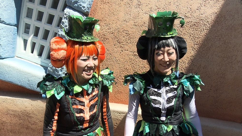 『スプーキー“Boo!”パレード』に登場するダンサーの仮装