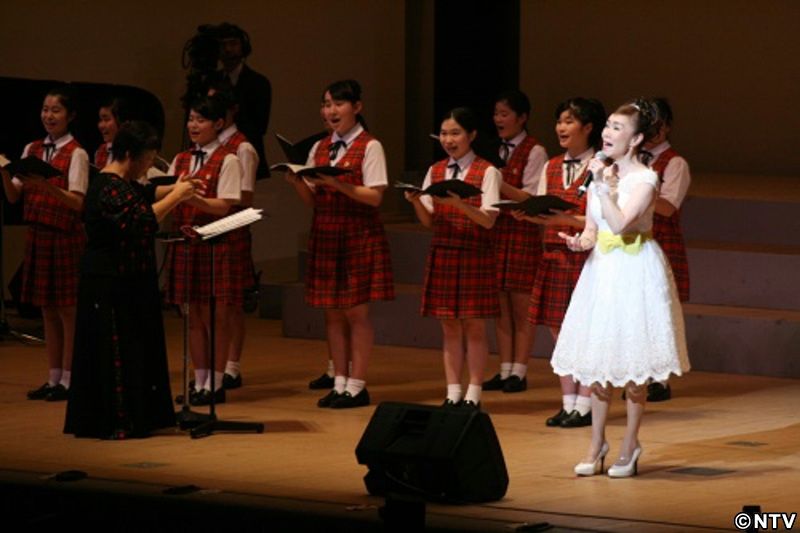 伊藤咲子、少年少女合唱団とコラボ唱