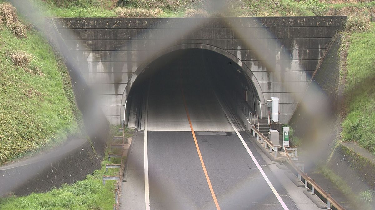 山陽道・冨岡トンネル