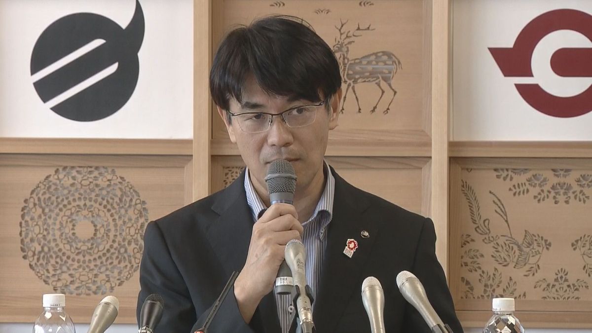 7月 奈良県立民俗博物館について話す山下知事