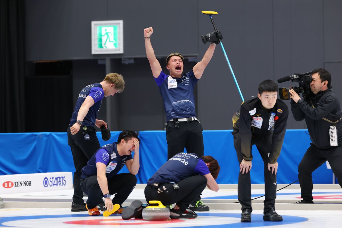 カーリングSC軽井沢クラブ「苦しかった」五輪へ望みをつなぐV　男子決勝は勝者も敗者も“涙”