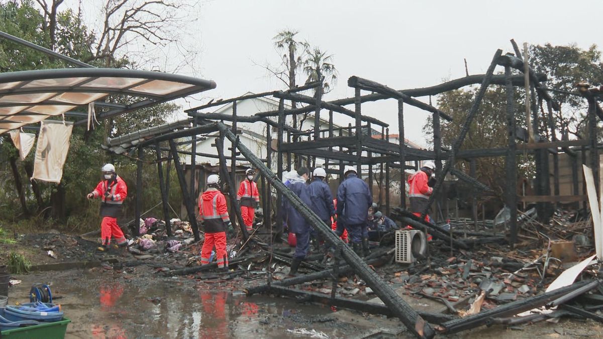 西条市で住宅1棟が全焼 焼け跡から身元不明の遺体 住人男性と連絡取れず【愛媛】