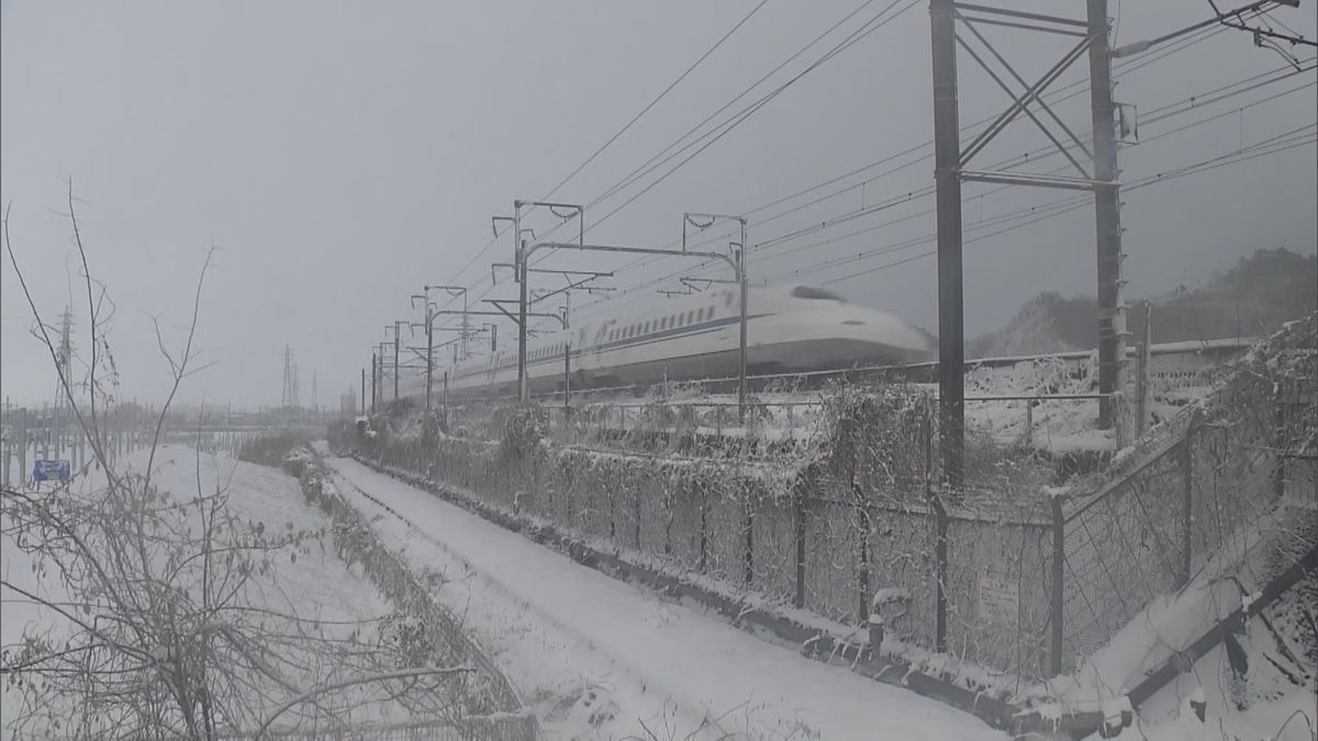 【交通情報】東海道・山陽新幹線は最大52分の遅れ　雪の影響により名古屋～京都で速度を落として運転（10日午前10時現在）