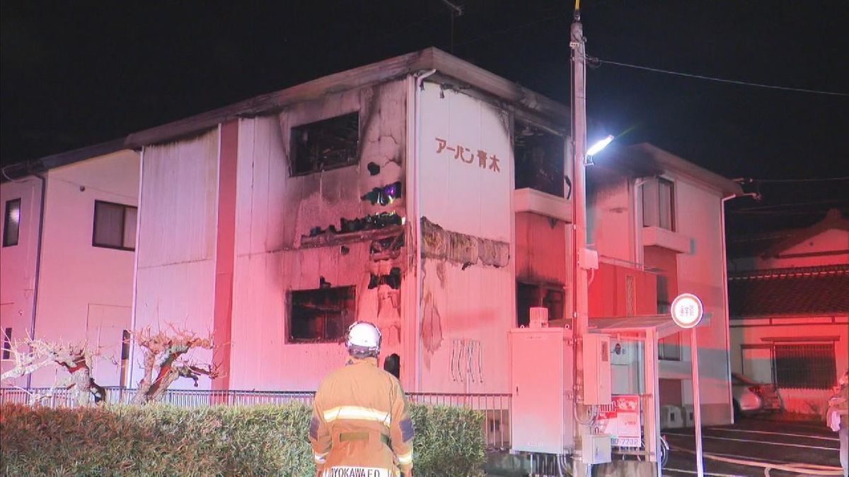 アパート火災で2部屋焼ける　けが人なし　愛知・豊川市