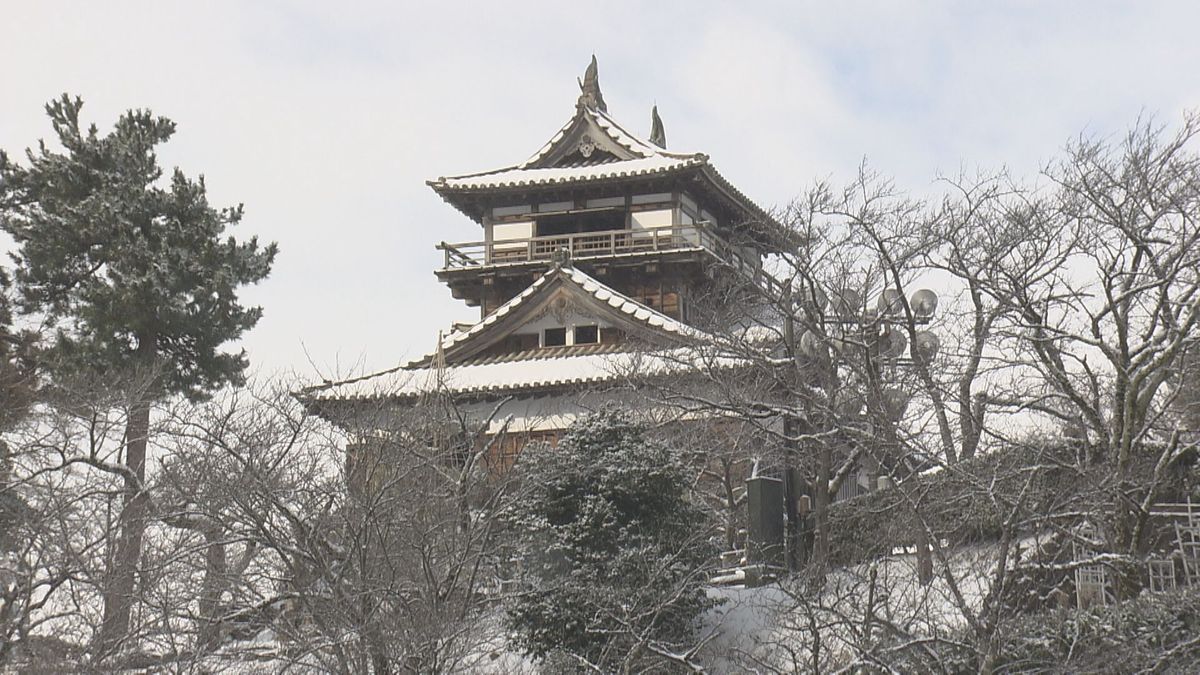 あす昼前にかけて大雪のおそれ　【予想降雪量】嶺北の平地で40センチ、奥越で40センチ、嶺南の平地で40センチ　交通障害に注意･警戒を