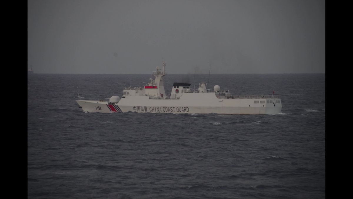 中国海警局の船2隻が領海侵入　接続水域には軍艦改修の船も