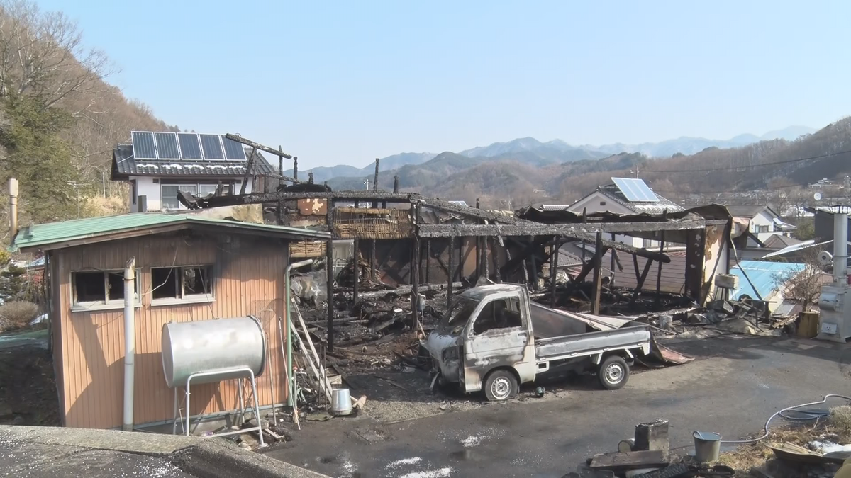 「もう手がつけられない。真っ赤」小海町で住宅全焼　焼け跡から１人の遺体　住人の男性と連絡取れず　　