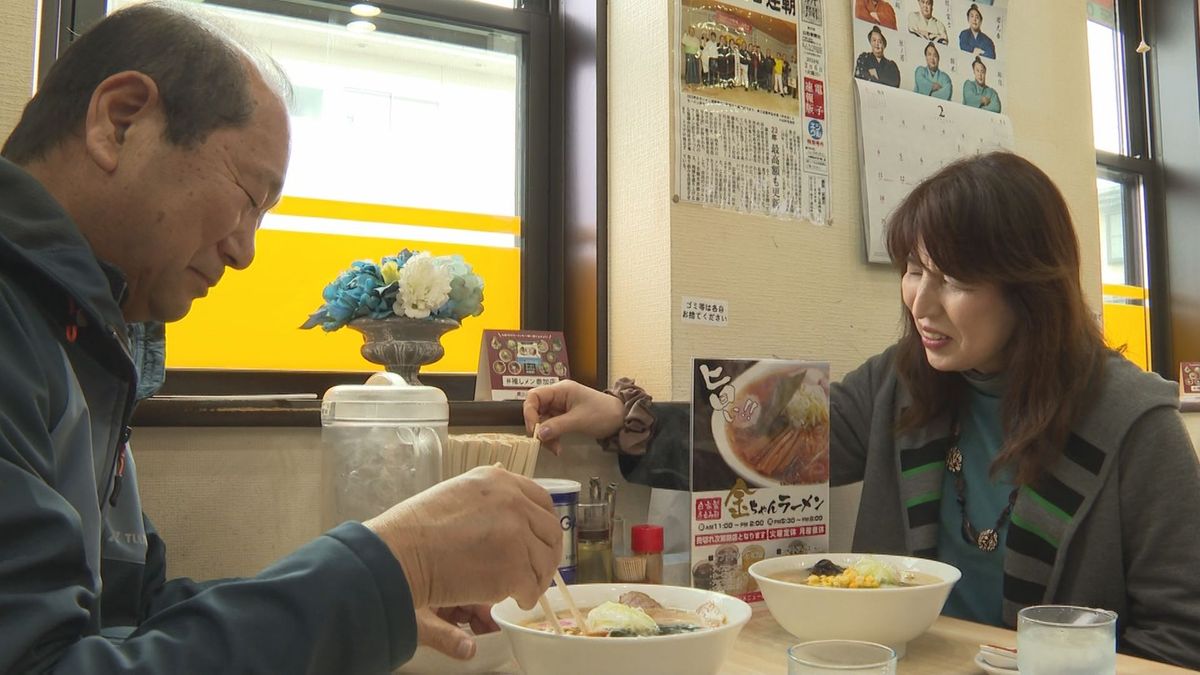 ラーメン消費額2連覇の山形市で「ラーメンの日」　割引やトッピングサービスのラーメン店にぎわう