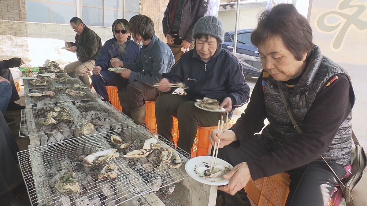 「南三陸のカキの味を知って」　高畠町と長井市で被災地の特産振る舞う　東日本大震災から14年