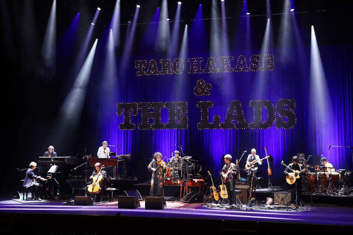 『TARO HAKASE＆THE LADS』としてツアーをまわる