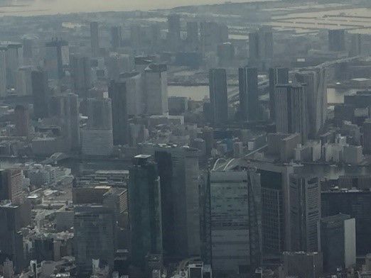 東京・新橋付近の高層ビル