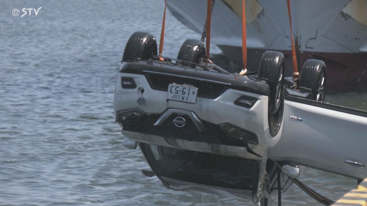 【続報】70代男性が救助されるも死亡　乗用車が海に転落　水中カメラで確認　北海道紋別市