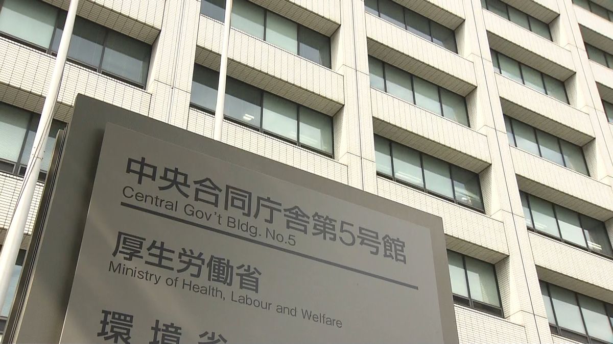 厚労省職員約４００人が過労死ラインの残業