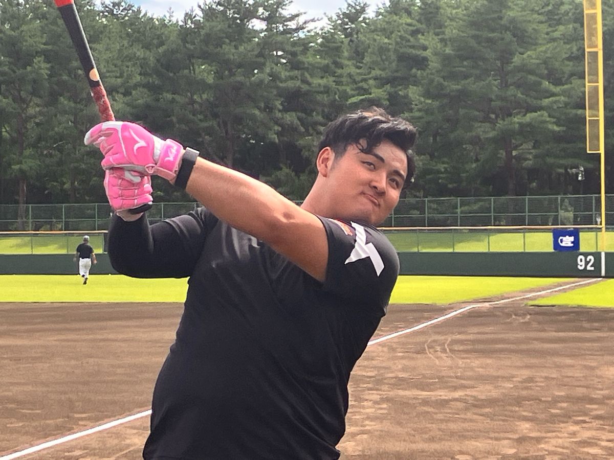 【練習公開】佐々木麟太郎選手　柵越え連発　「勝ちにこだわっていきたい」