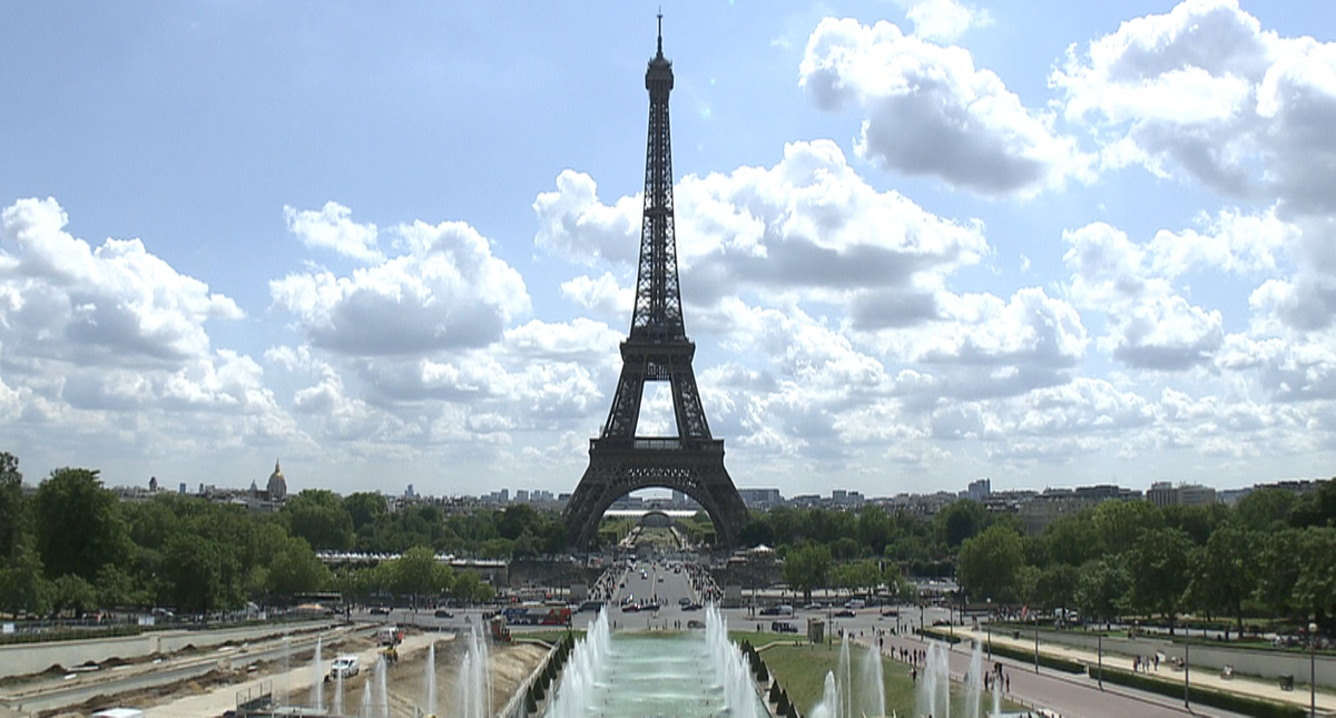 パリの象徴「エッフェル塔」設計者没後100年目の真実　“エッフェル”の名を受け継ぐ日本人女性