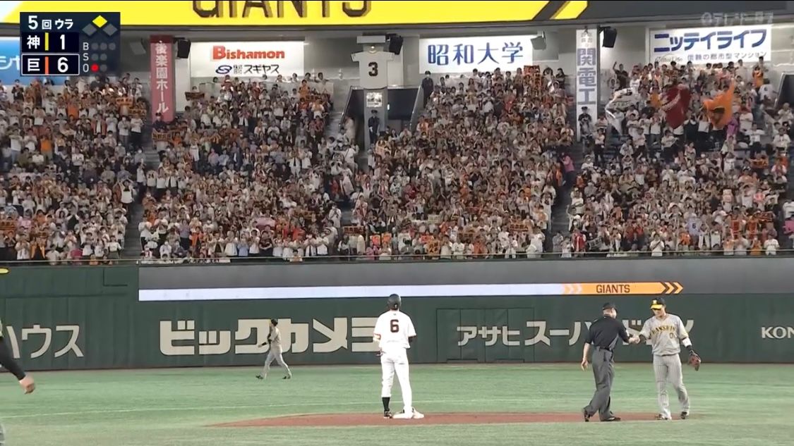 今季112打席目で初の2塁打！ 巨人・坂本勇人　通算数トップは中日の立浪和義監督