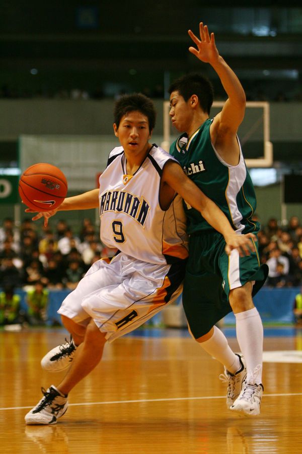 洛南高校時代の比江島選手（２００７年１２月／写真：アフロスポーツ）