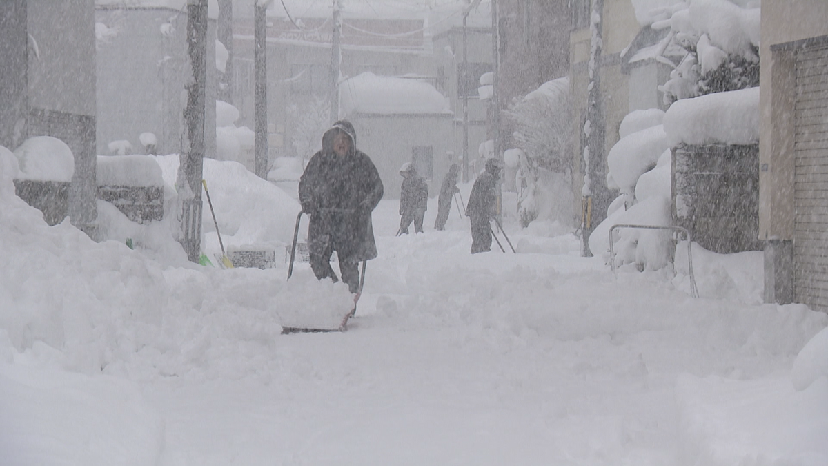 青森県内　大雪による交通の影響まとめ（2日午後5時半更新）