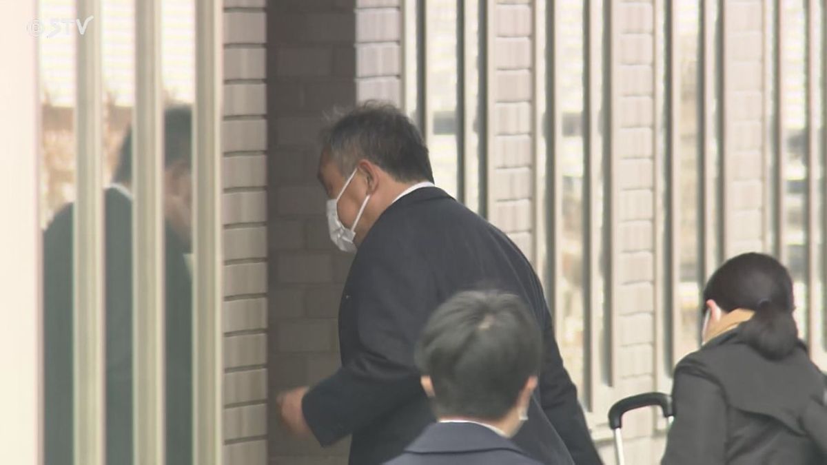 【速報】知床観光船沈没事故　集団訴訟始まる　桂田精一社長も開廷約30分前に札幌地裁に　一礼して入廷…乗客家族らの前に姿現す