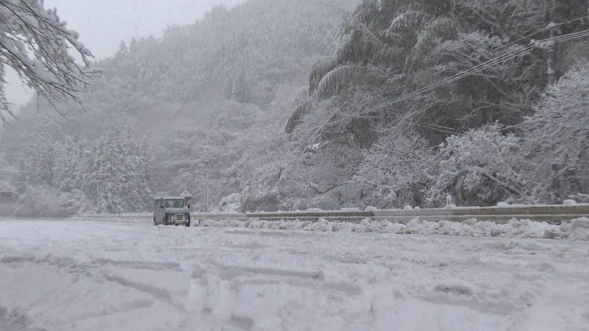 一面銀世界となった所も…「今シーズン最強寒波」到来 愛媛でも雪