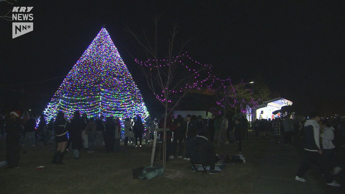 米軍岩国基地でクリスマスツリーが点灯！ことしは事前登録なしで岩国市民も！！